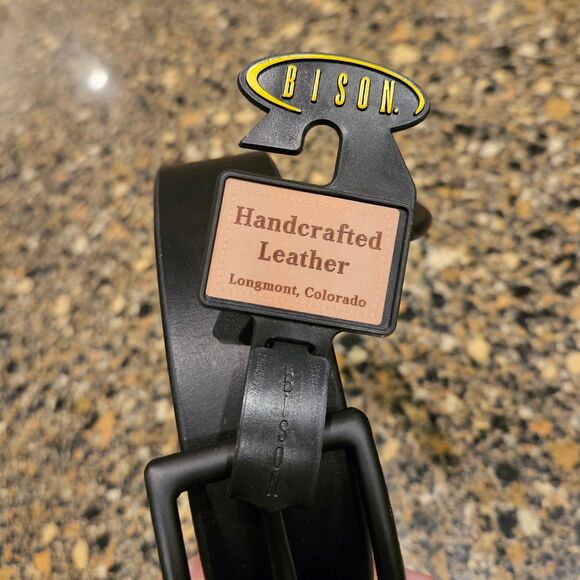 Mens Bison Designs Black Leather Belt 38mm – Box Canyon Black Buckle Size 42 USA - Picture 2 of 9